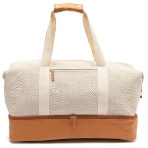 DSW Exclusive Weekender Duffel Bag Beige Cream Chevron Pattern Travel Vacation
